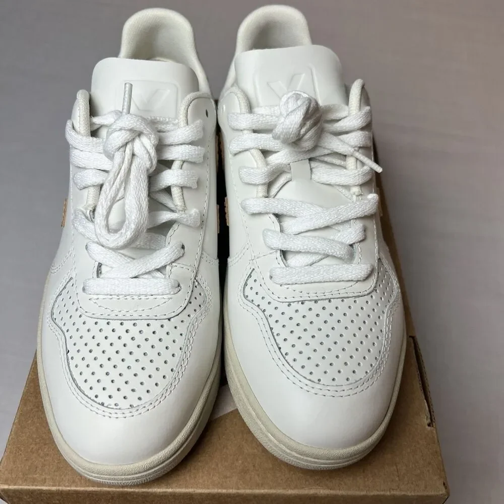 Veja V-10 Leather Extra White Platine Size 6 NIB - Picture 8 of 8